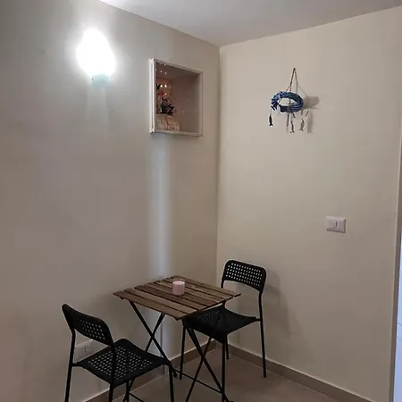 Faro's Πανσιόν *